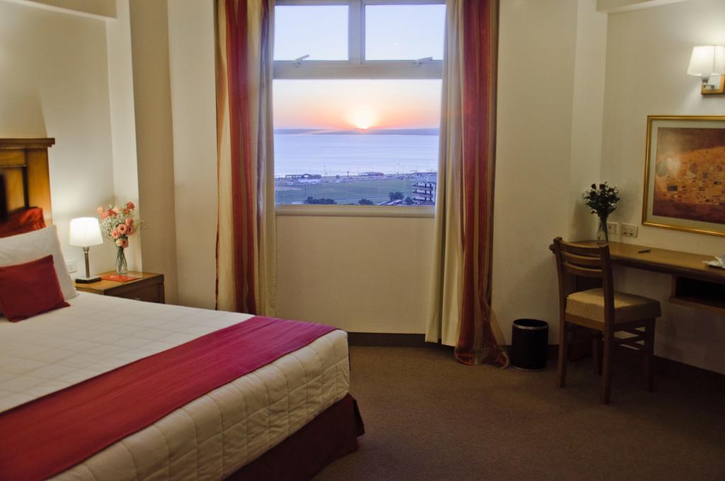 De La Trinidad Hotel Encarnación エクステリア 写真